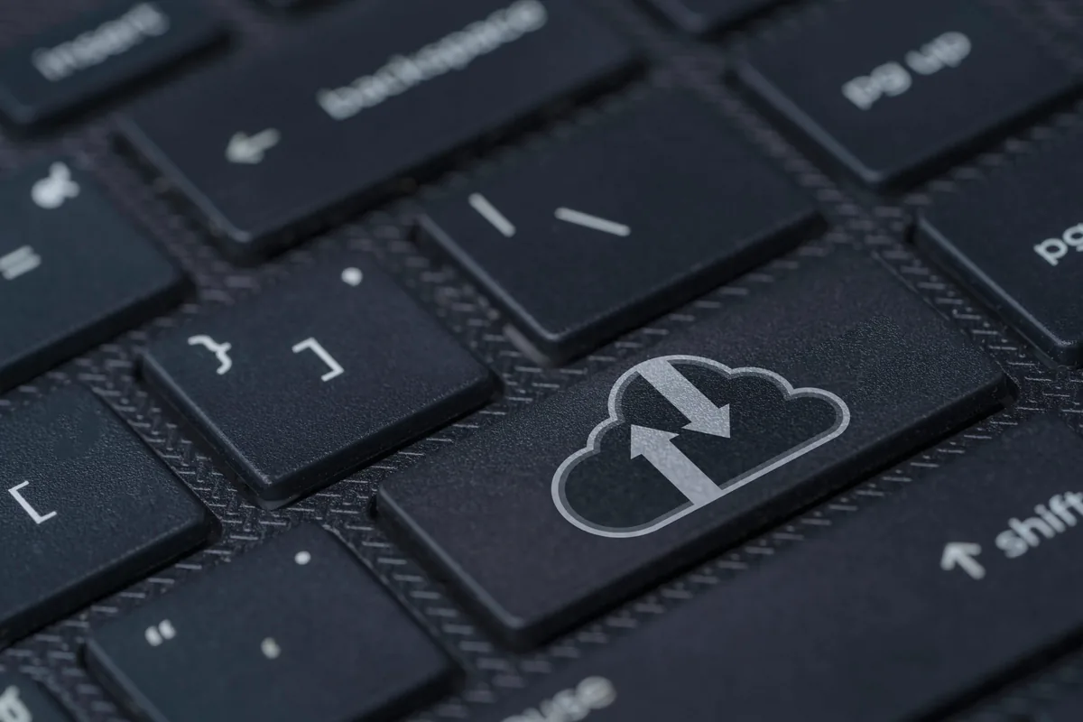 I vantaggi dell’archiviazione in cloud con Synology: come il backup può proteggere i dati aziendali da perdite accidentali.