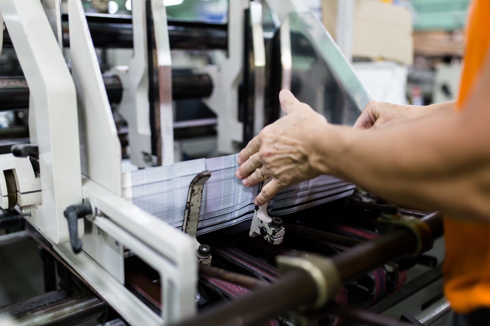 Macchine e processi di stampa in una moderna azienda grafica